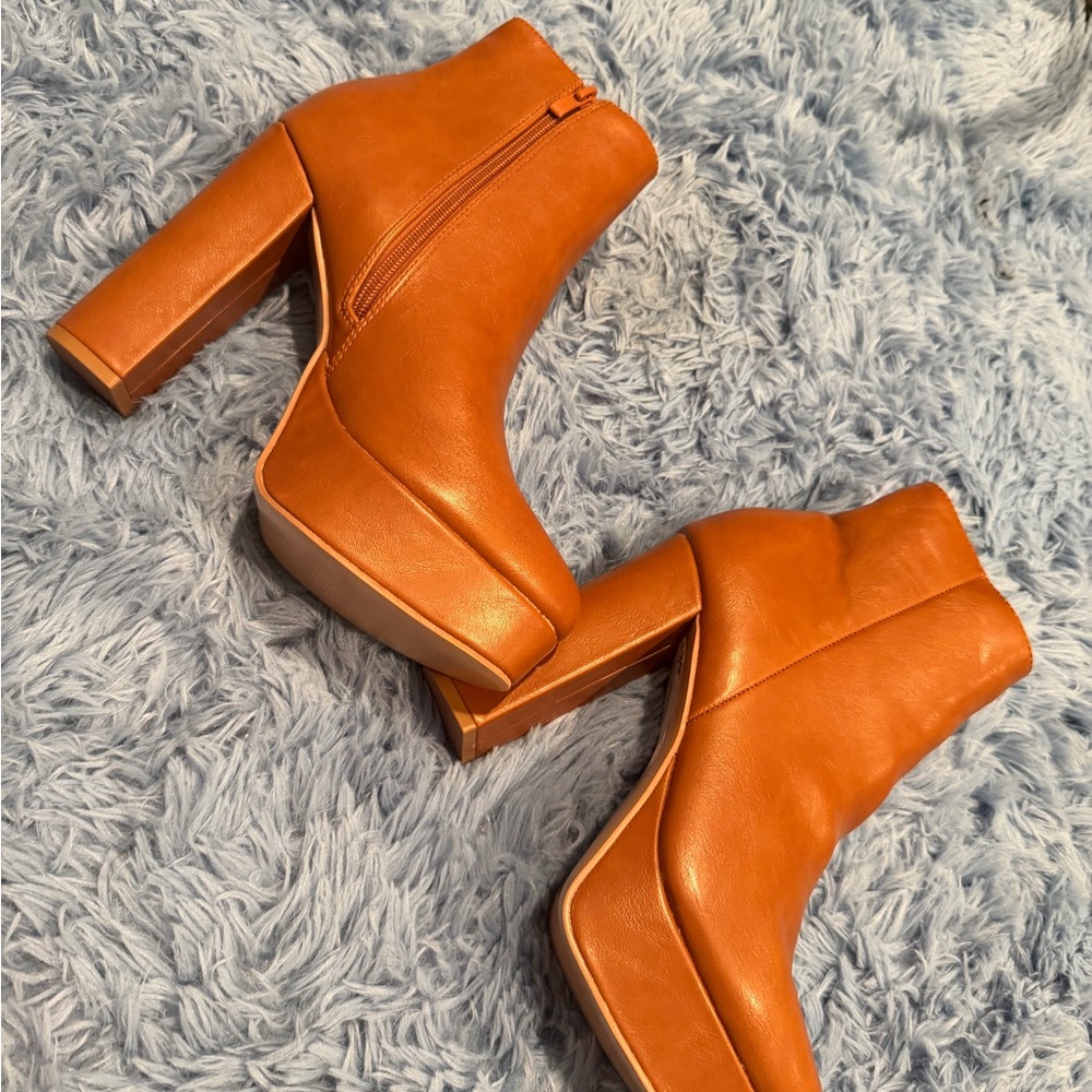 Women’s boots